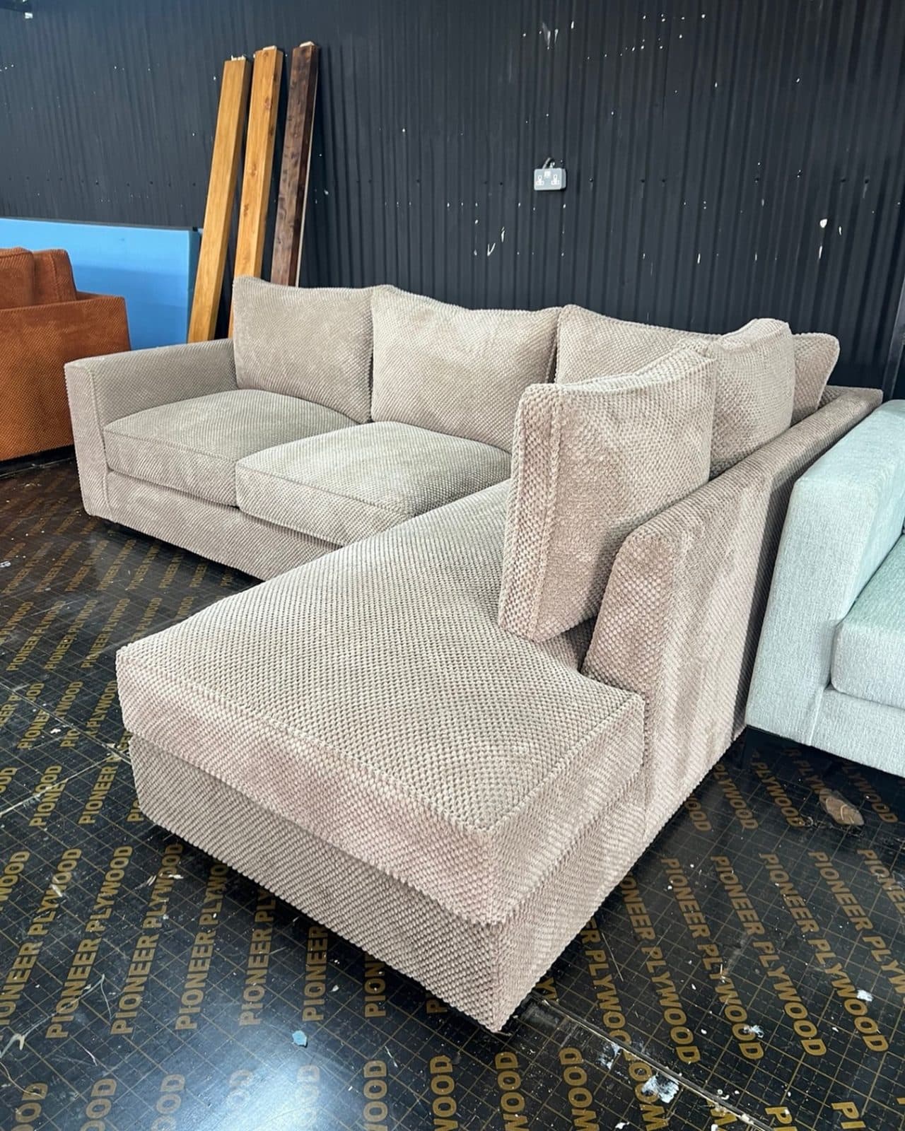 Beige Bouclé L-Shaped Sectional Sofa with Chaise Lounge - 5-Seater Deep Fabric Sofa - Modern Minimalist